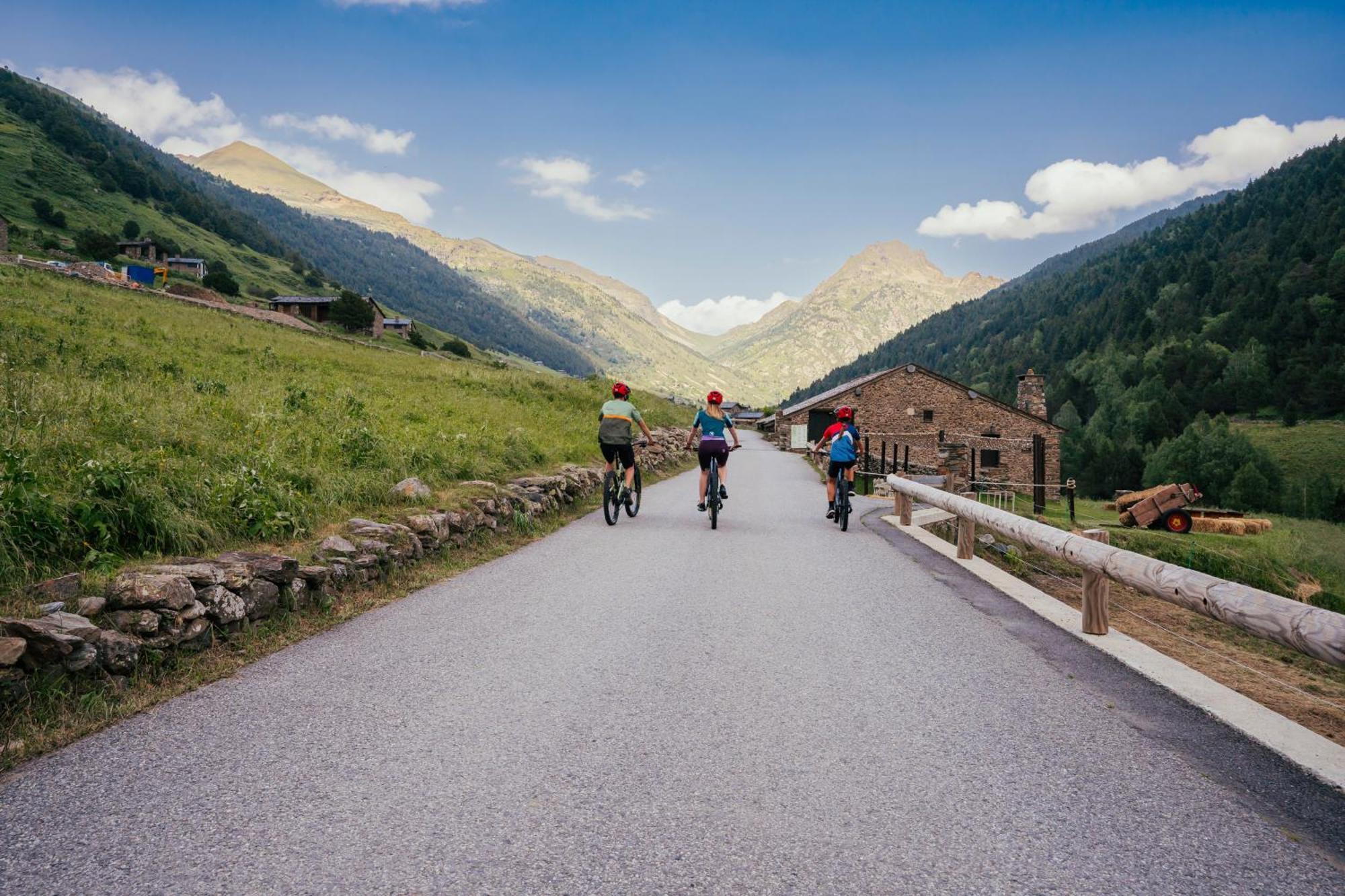 Serras Andorra Сольдеу Екстер'єр фото